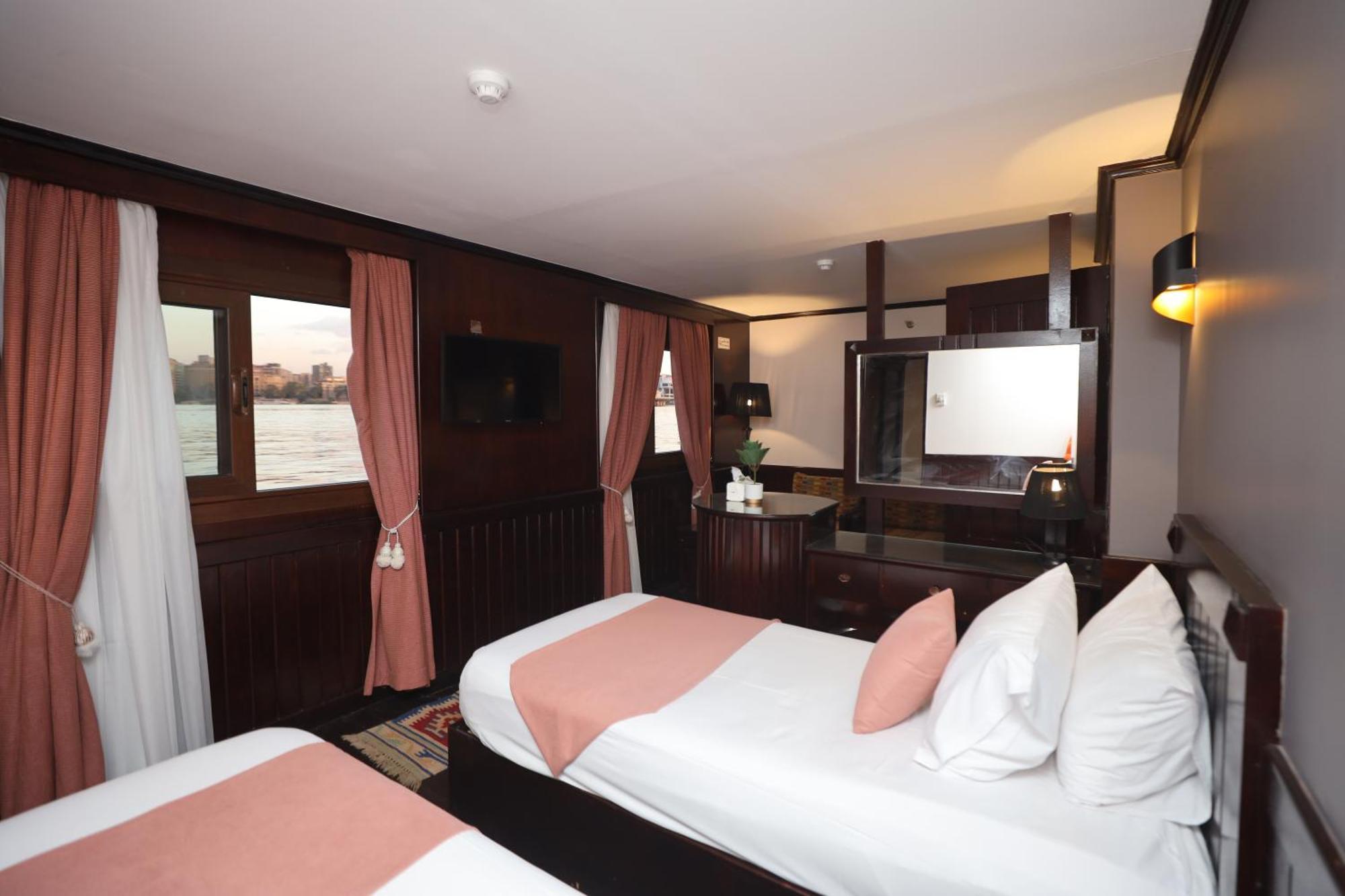 You Nile View Hotel Giza Exteriör bild